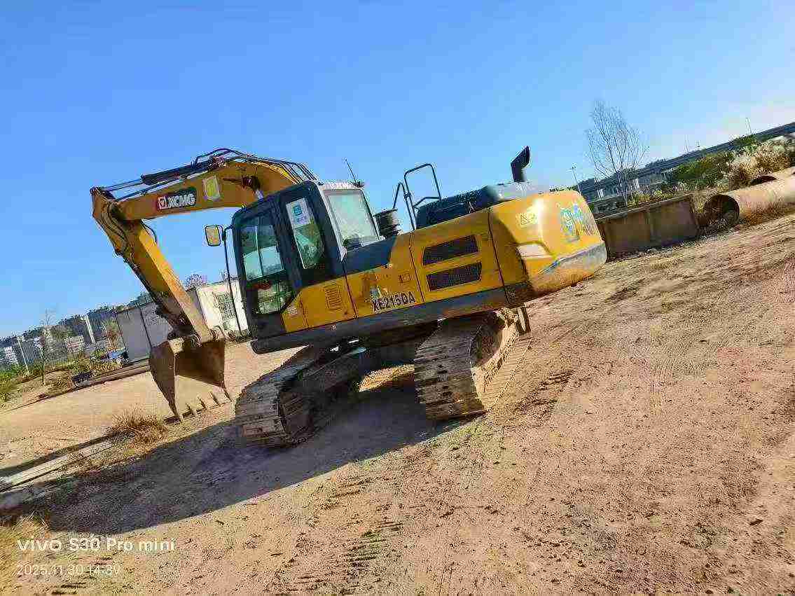 Used XCMG XE205GH Excavator 2021 Model / 9