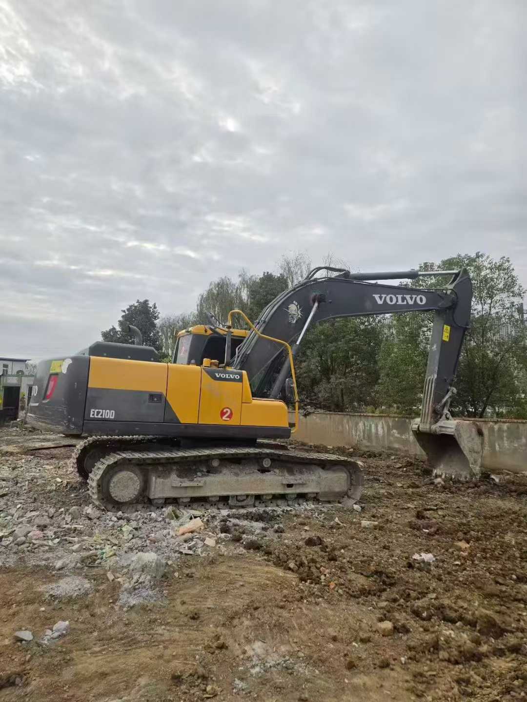 Used Volvo EC200 Excavator 2021 Model / 2