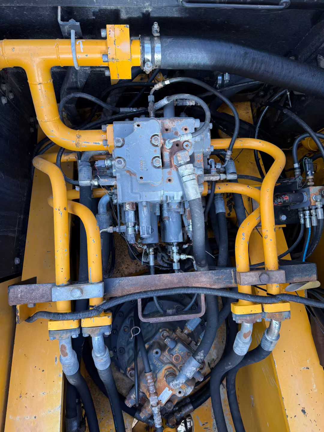 Used Kato HD1430R Excavator 2016 Model / 7