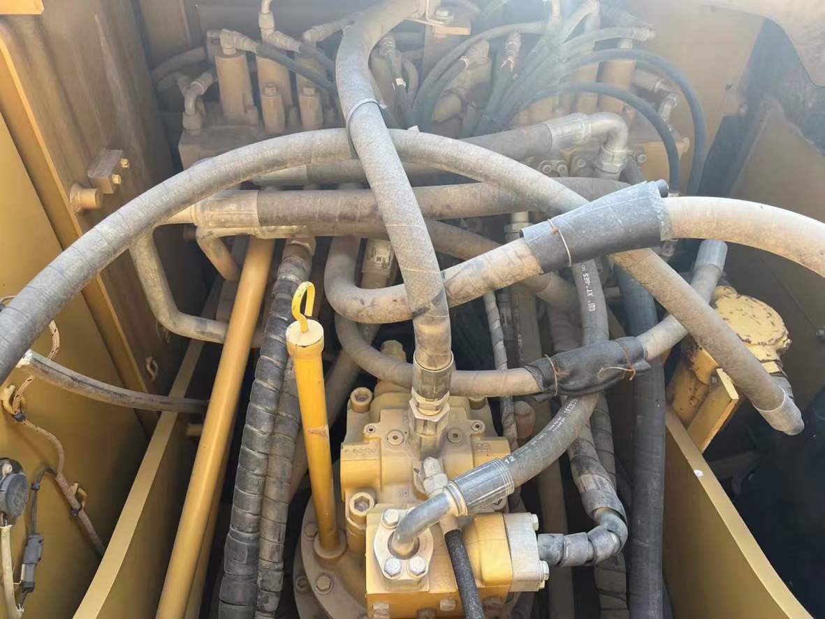 Used Caterpillar 320D Excavator 2016 Model / 4