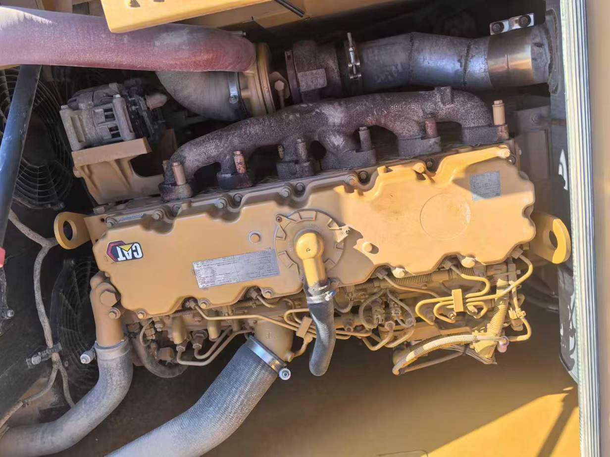 Used Caterpillar 323 Excavator 2021 Model / 4