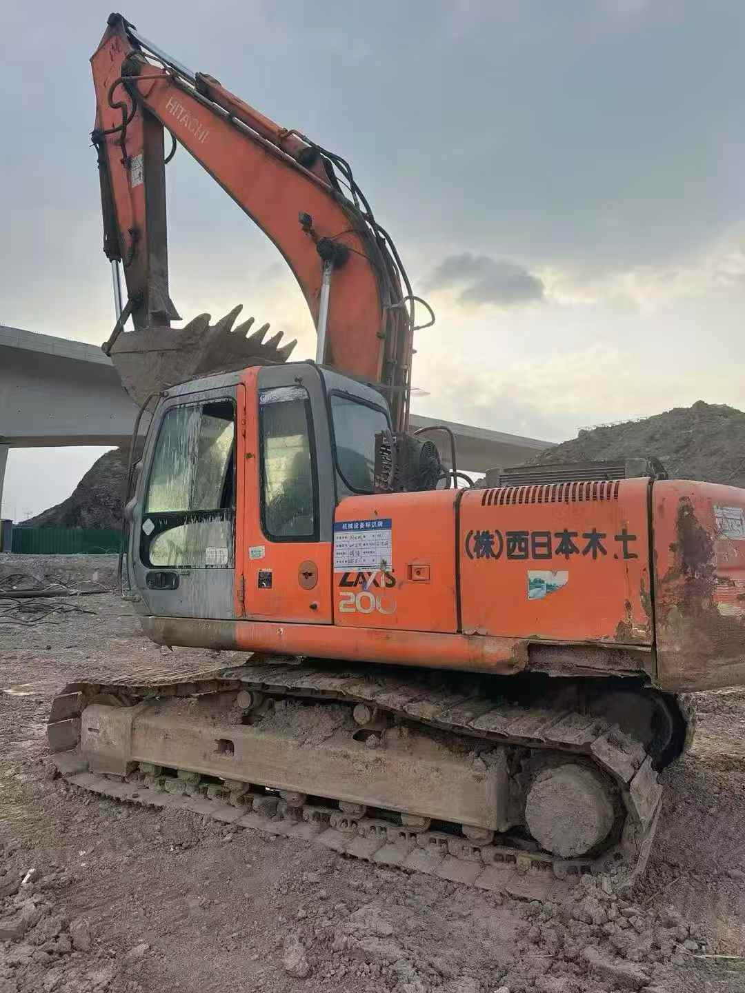 Used Hitachi ZAXIS200 Excavator 2016 Model / 3