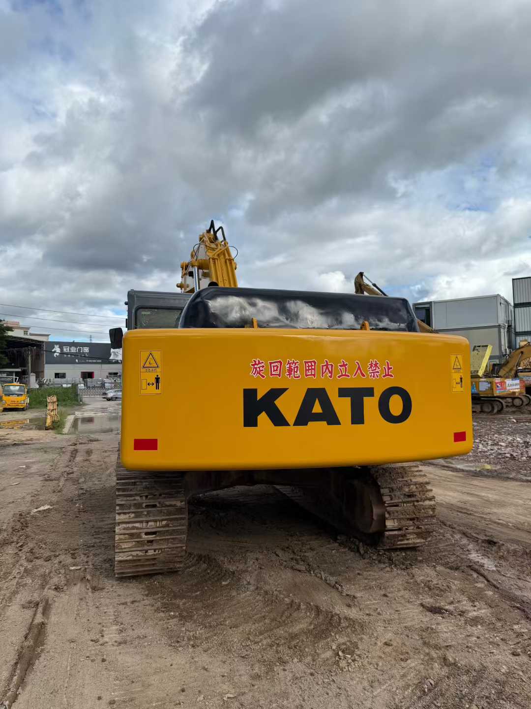 Used Kato HD1430R Excavator 2016 Model / 9