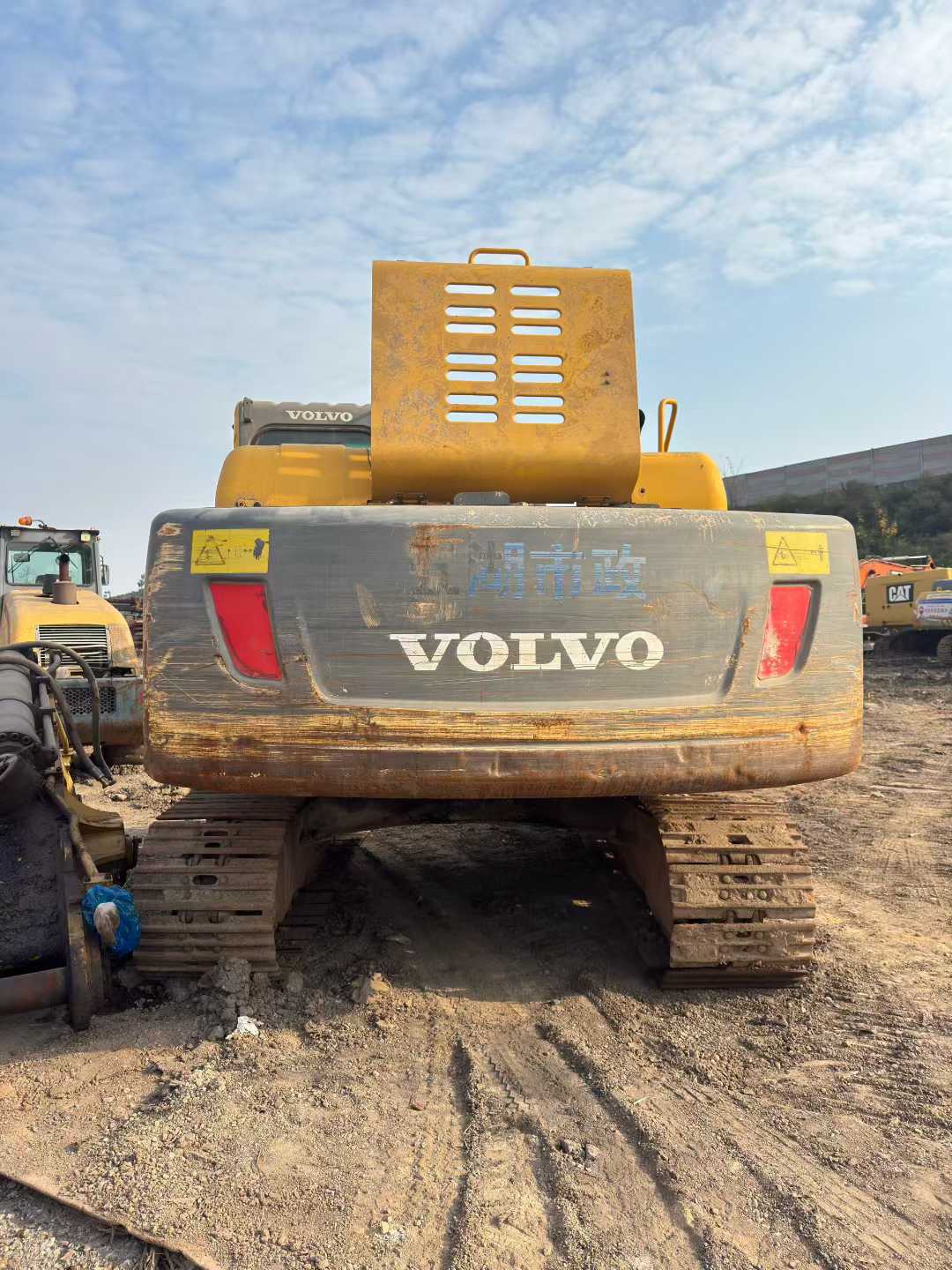 Used Volvo EC210 Heavy Duty Excavator 2016 Model / 3