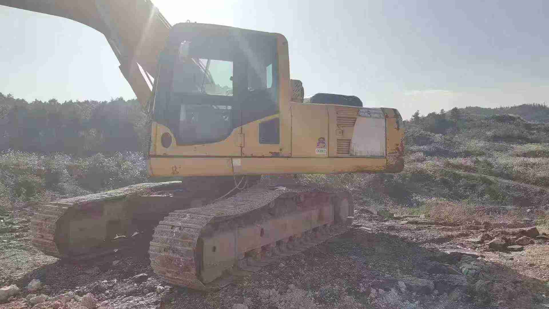 Used Komatsu PC220-8 Excavator 2016 Model / 6