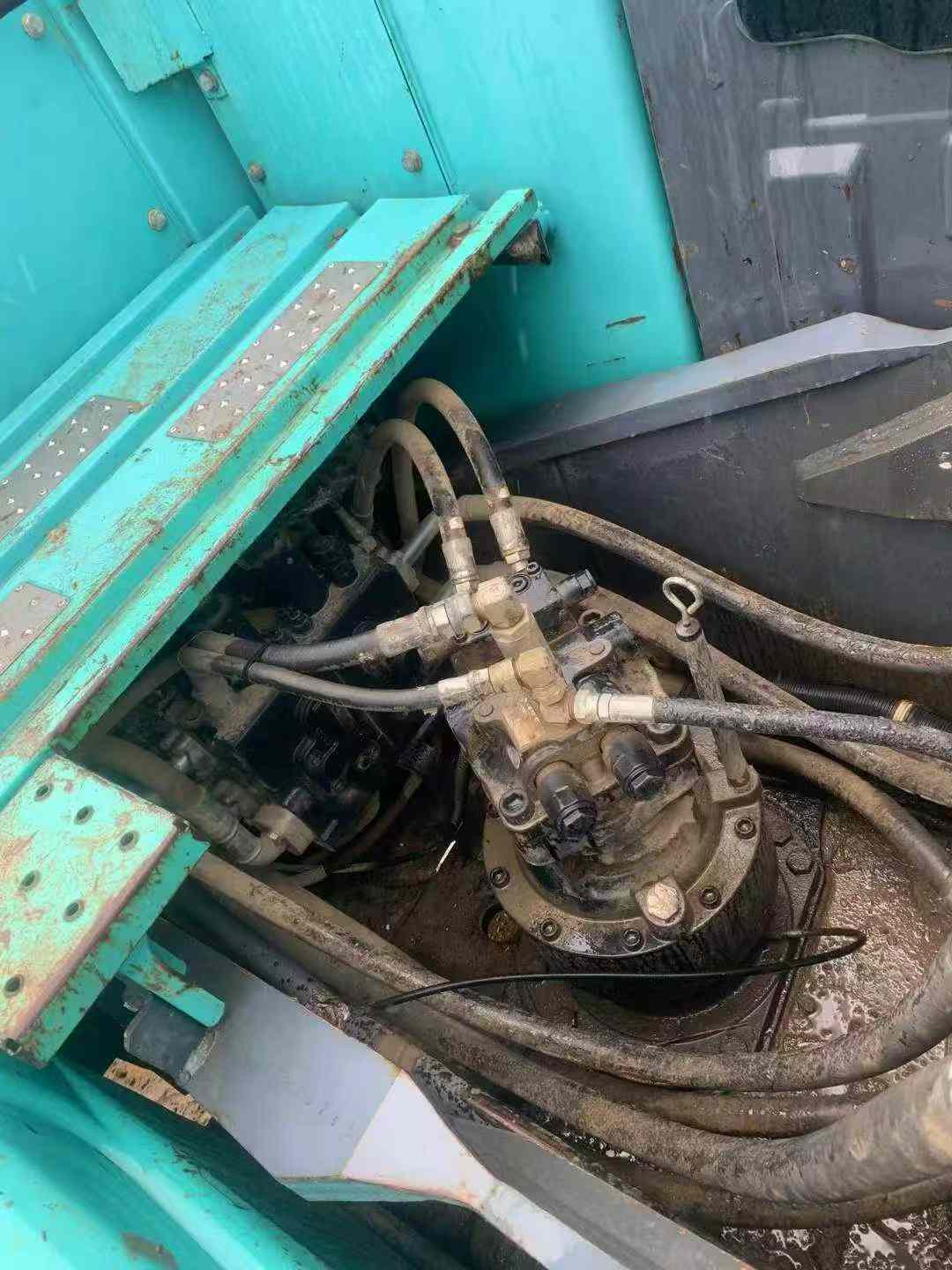 Used Kobelco SK200 Excavator 2017 Model / 9