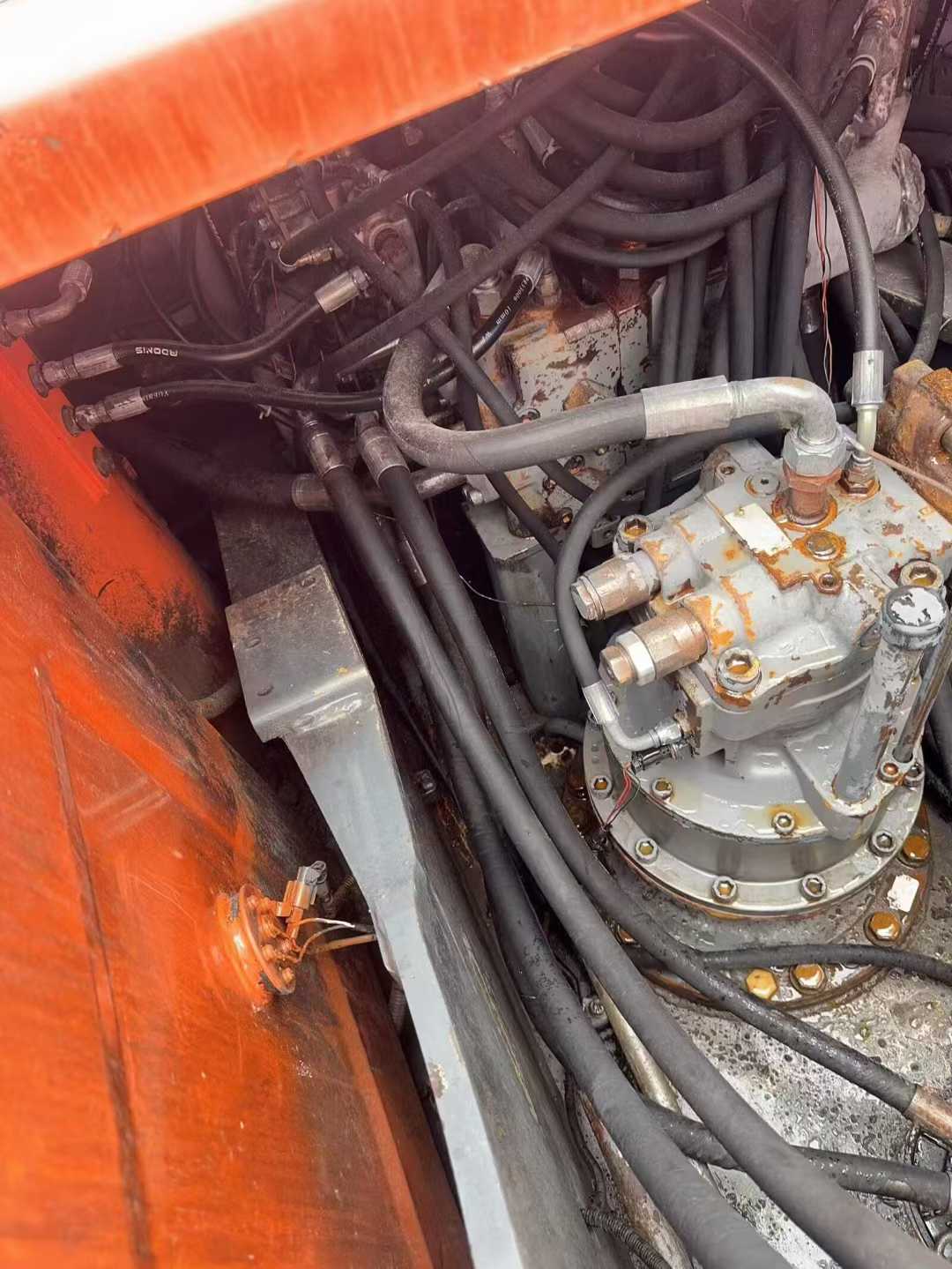 Used Hitachi ZAXIS200 Excavator 2016 Model / 6