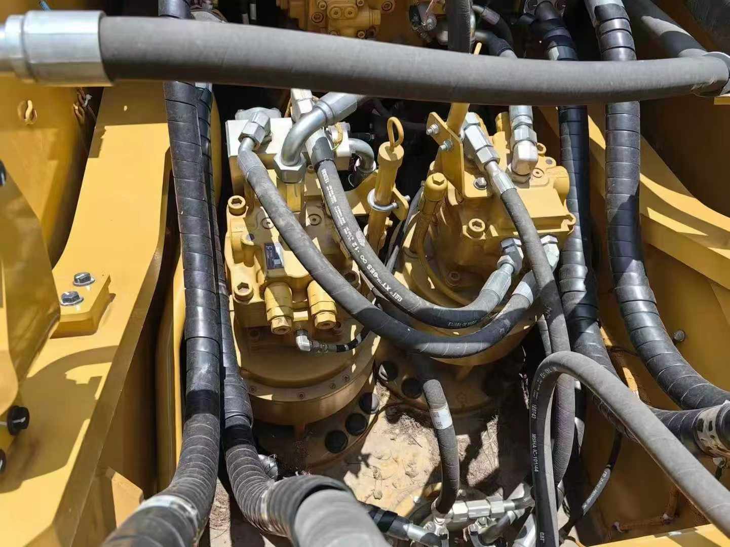 Buy Caterpillar CAT352 Used Excavator / 5 Used Caterpillar CAT352 Excavator 2016 Model / 5