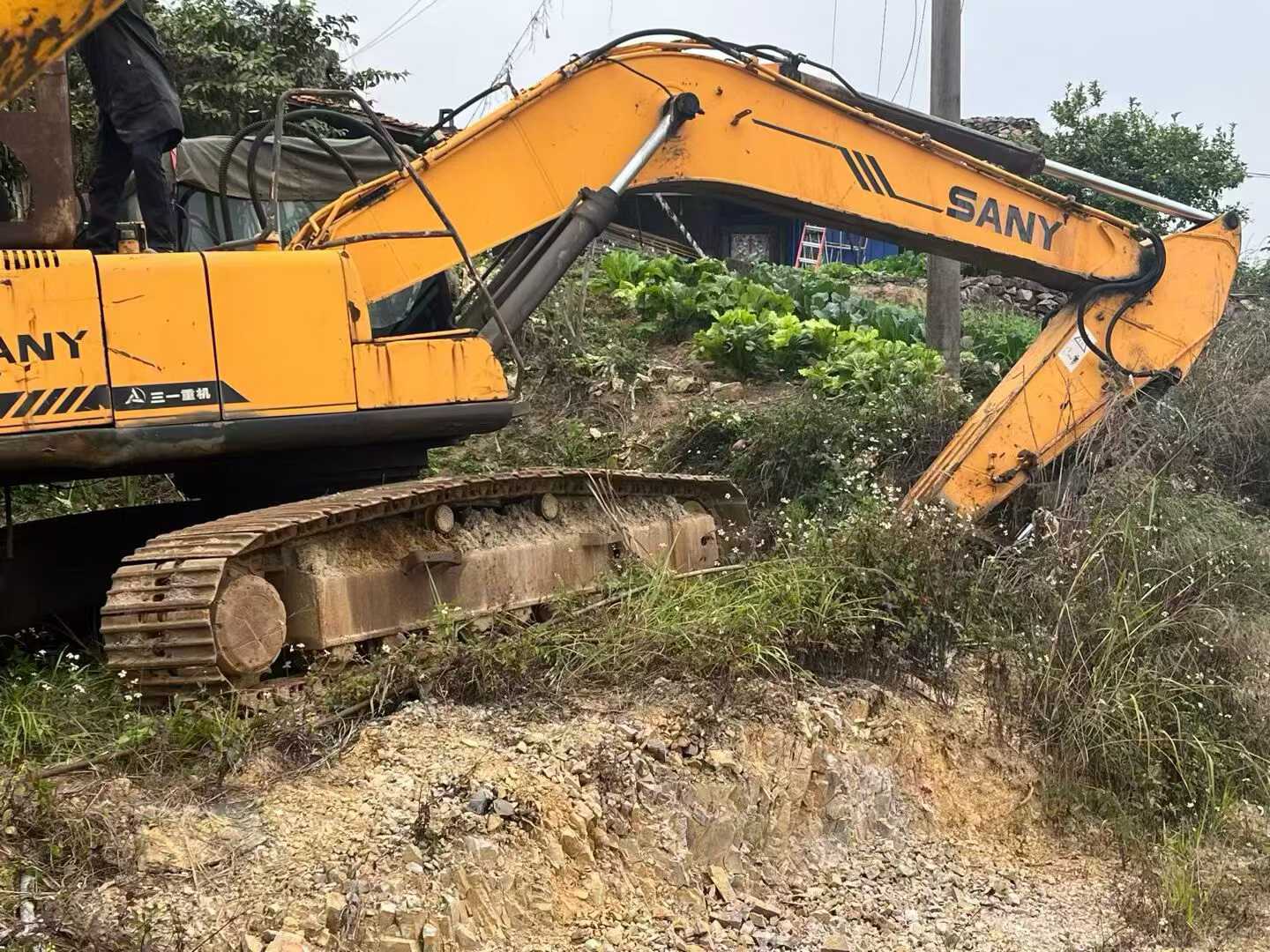 Used Sany SY235C Excavator 2016 Model / 4