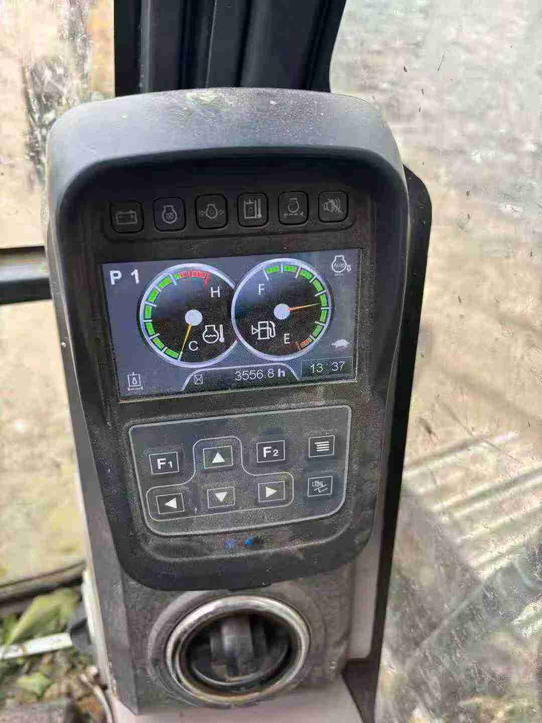 Used XCMG XE75WD Excavator 2022 Model / 7