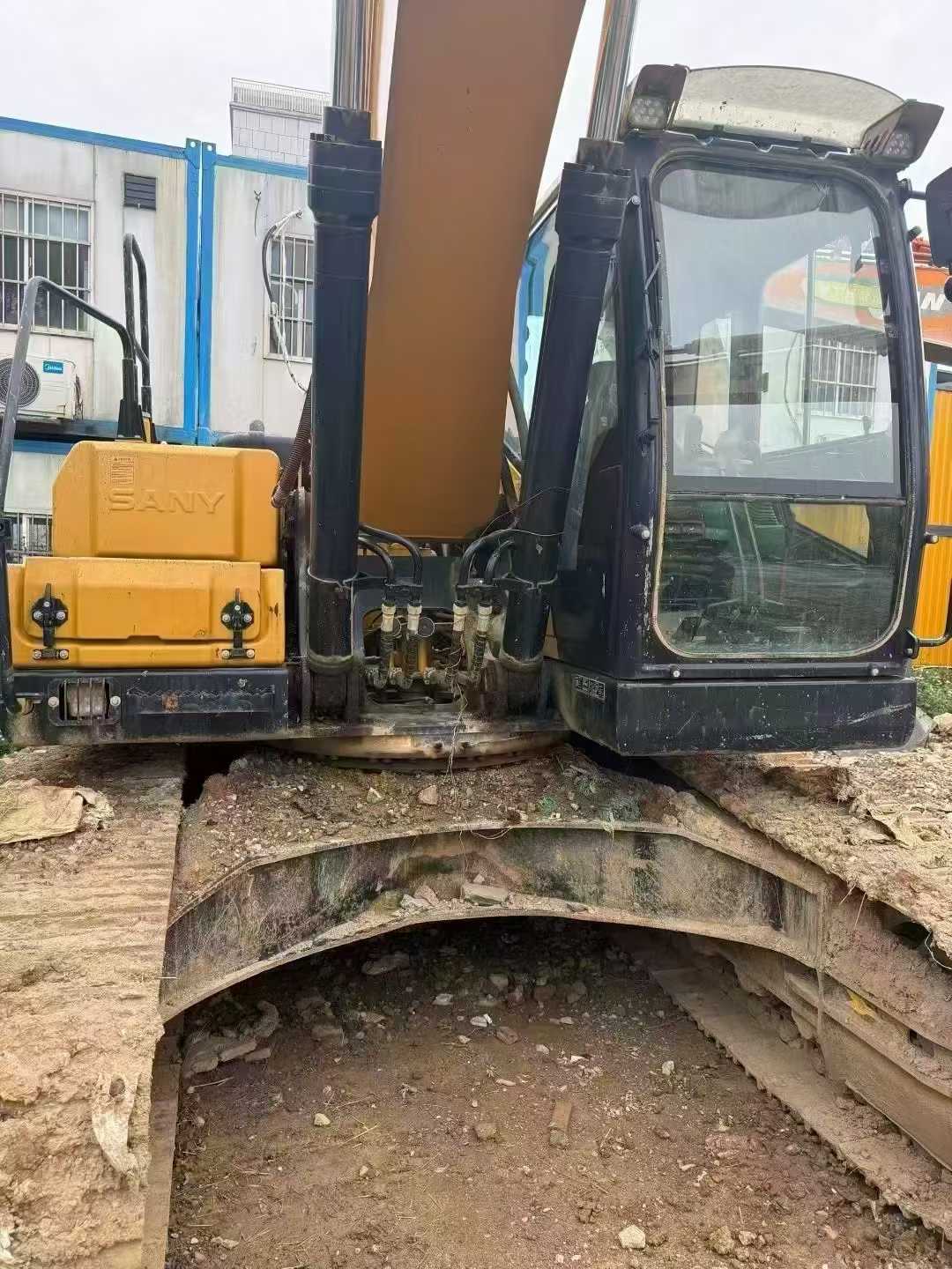 Used Sany SY215H Excavator 2021 Model / 4