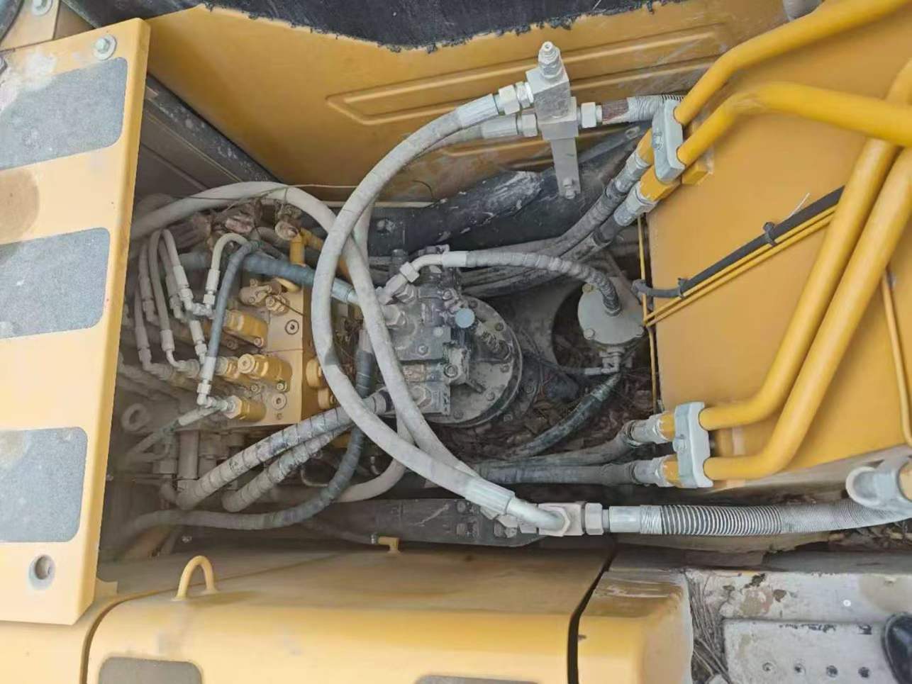 Used Sany SY125H Excavator 2021 Model / 6