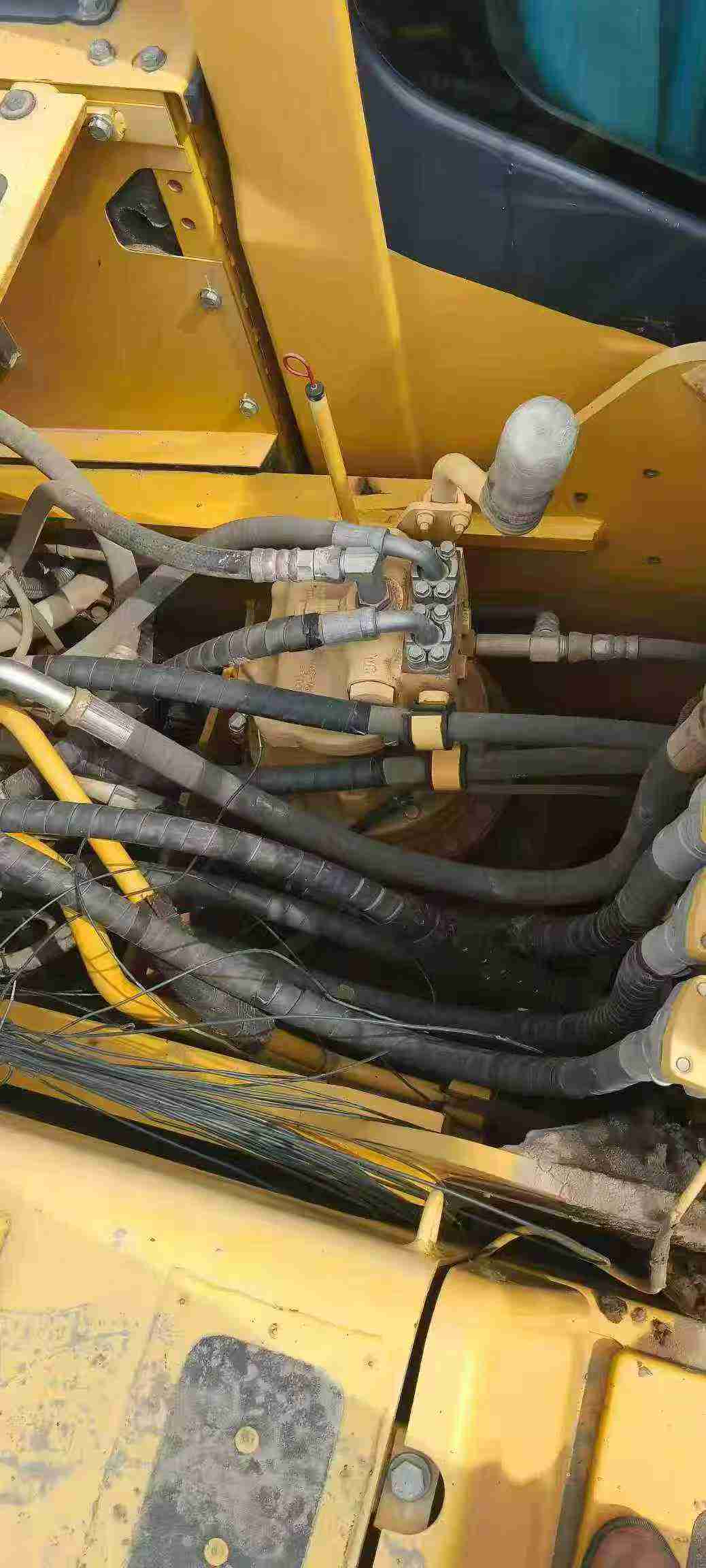 Used Komatsu PC200LC-8 Excavator 2017 Model / 5