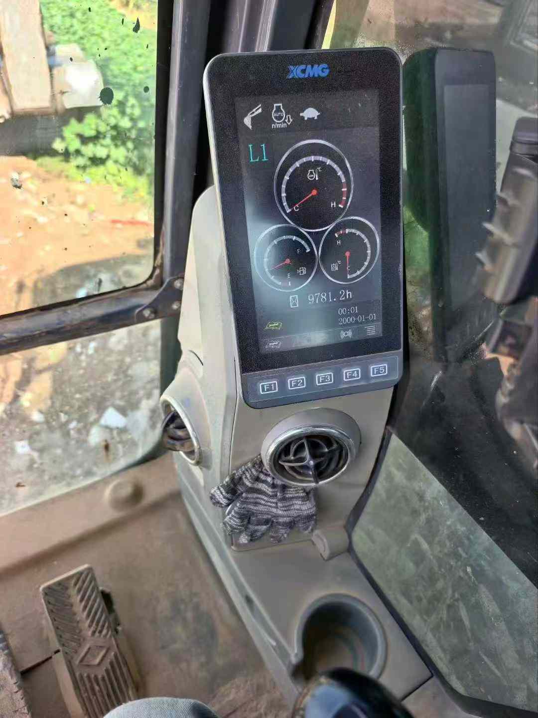 Used XCMG XE215 Excavator 2018 Model / 4