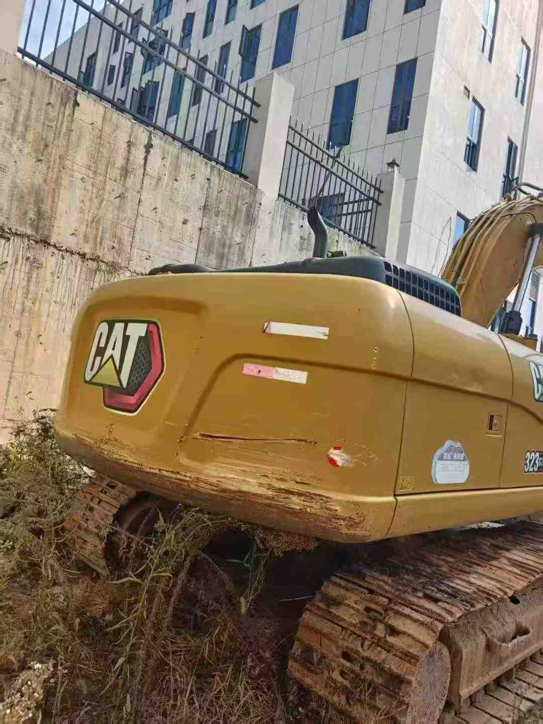 Buy Caterpillar 323 Used Excavator / 2 Used Caterpillar 323 Excavator 2016 Model / 2