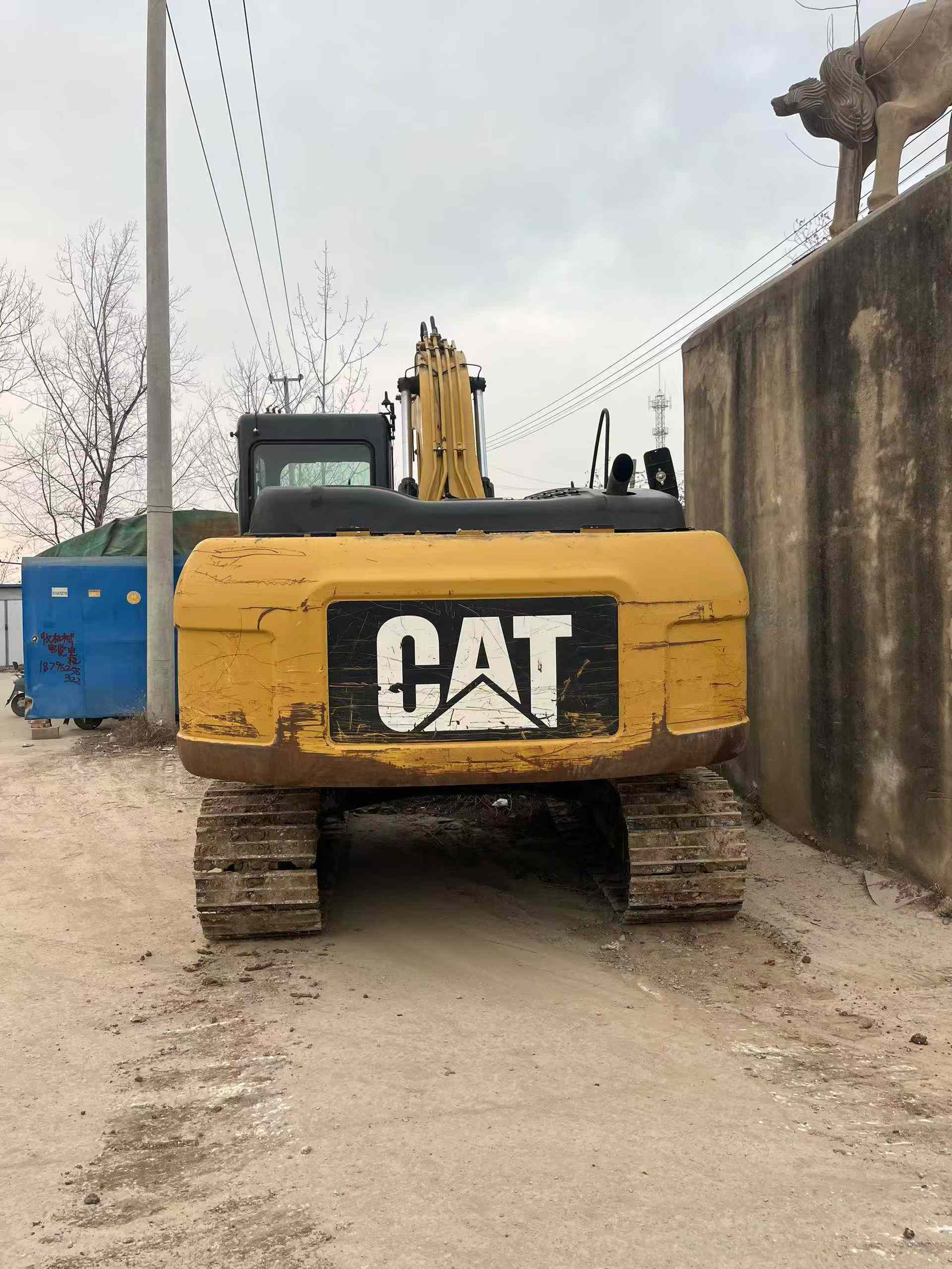 Buy Caterpillar 320D Used Excavator / 2 Used Caterpillar 320D Excavator 2014 Model / 2