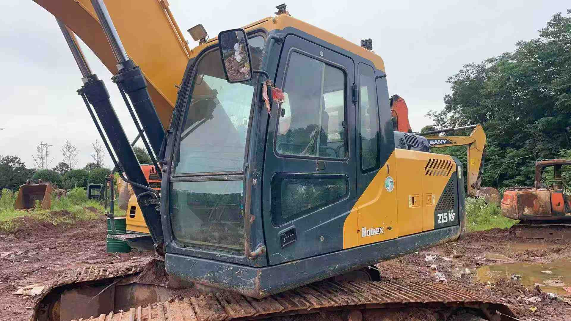 Used Hyundai R215VS Excavator 2020 Model / 5