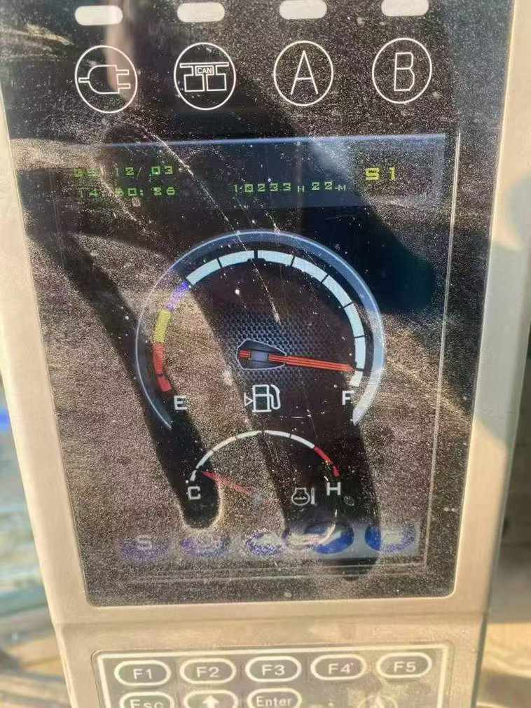 Used Sany SY135 Excavator 2019 Model / 3