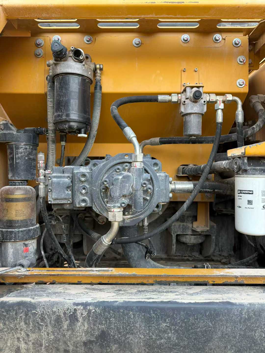 Used XCMG XE215 Excavator 2021 Model / 3