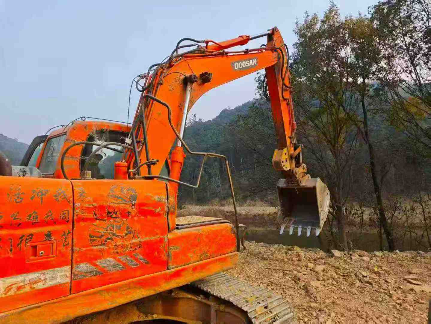 Used Doosan DX150LC Excavator 2014 Model / 4