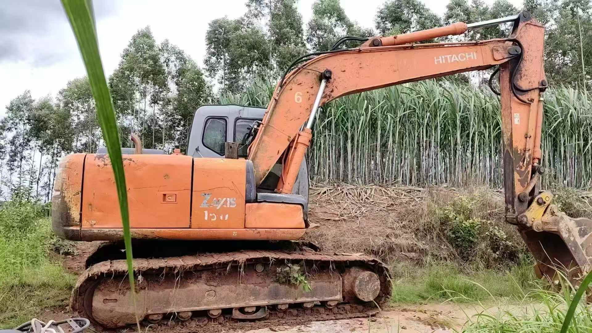 Used Hitachi ZX120 Excavator 2016 Model / 2