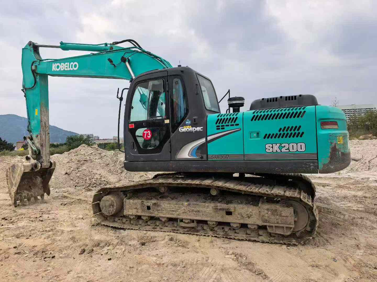 Used Kobelco SK200 Excavator 2015 Model / 8