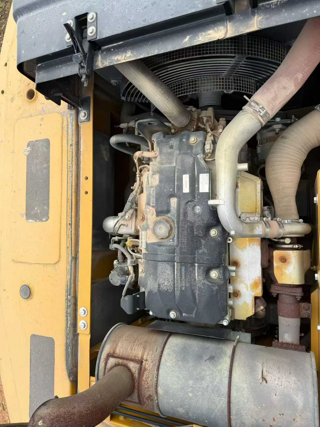 Used Sany SY200H Excavator 2016 Model / 8