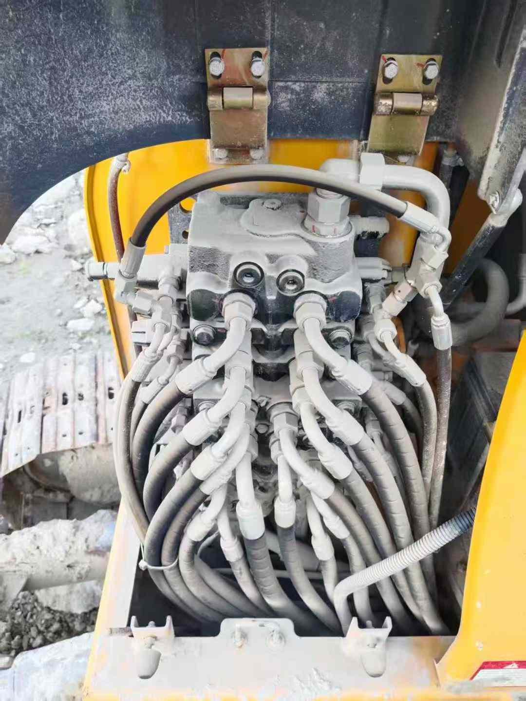 Used XCMG XE60 Excavator 2021 Model / 4