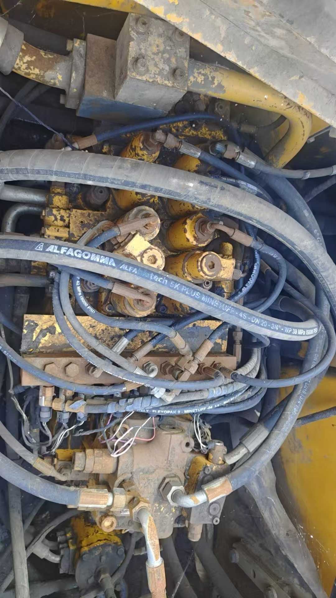 Used Sany SY235H Excavator 2016 Model / 4