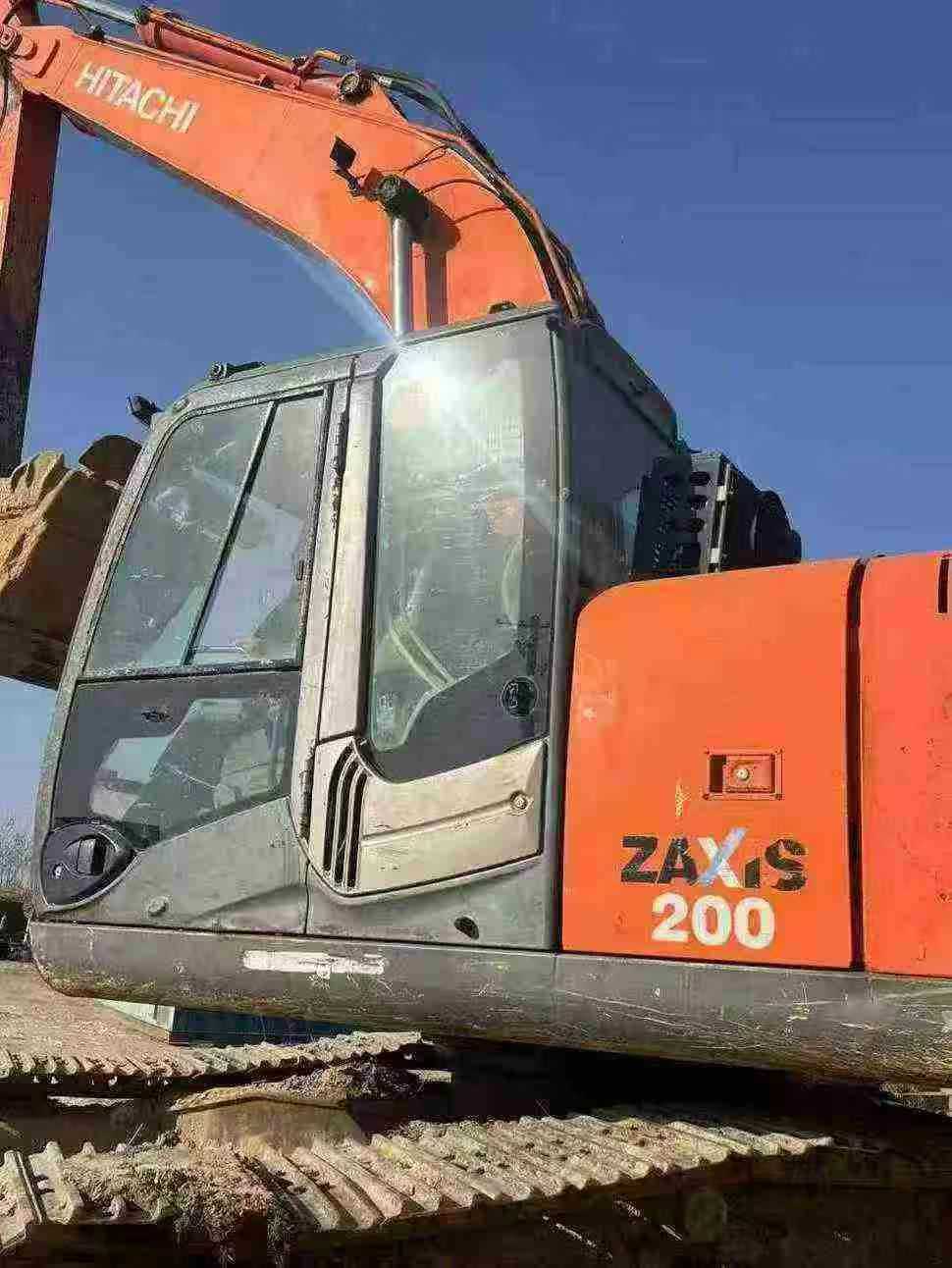 Used Hitachi ZAXIS200 Excavator 2016 Model / 4