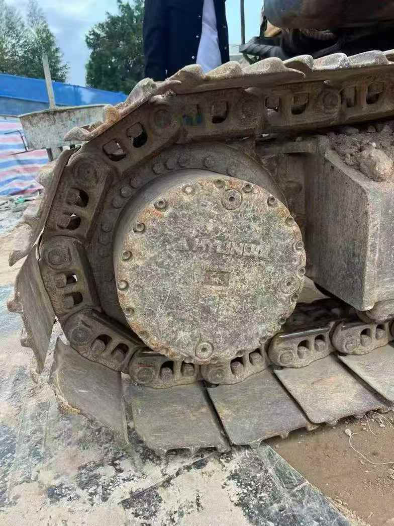 Used Hyundai R225-7 Excavator 2016 Model / 9