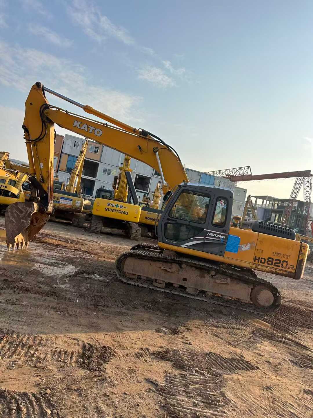 Used Kato HD820R Excavator 2016 Model / 2