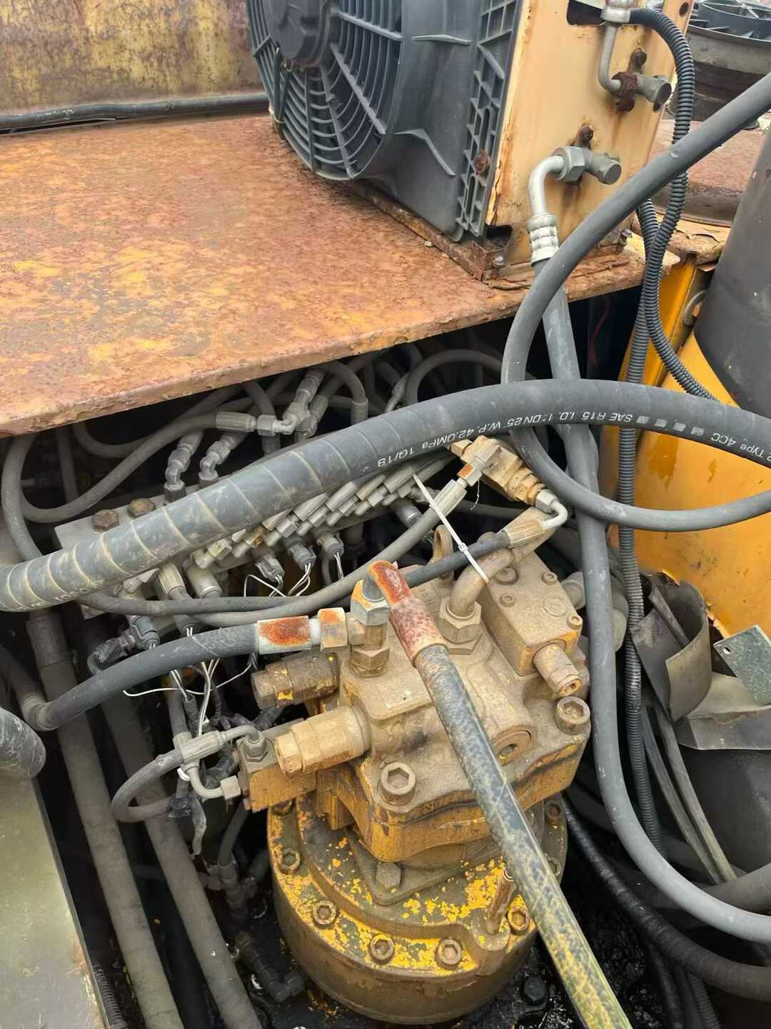 Used Sany SY235C Excavator 2016 Model / 6