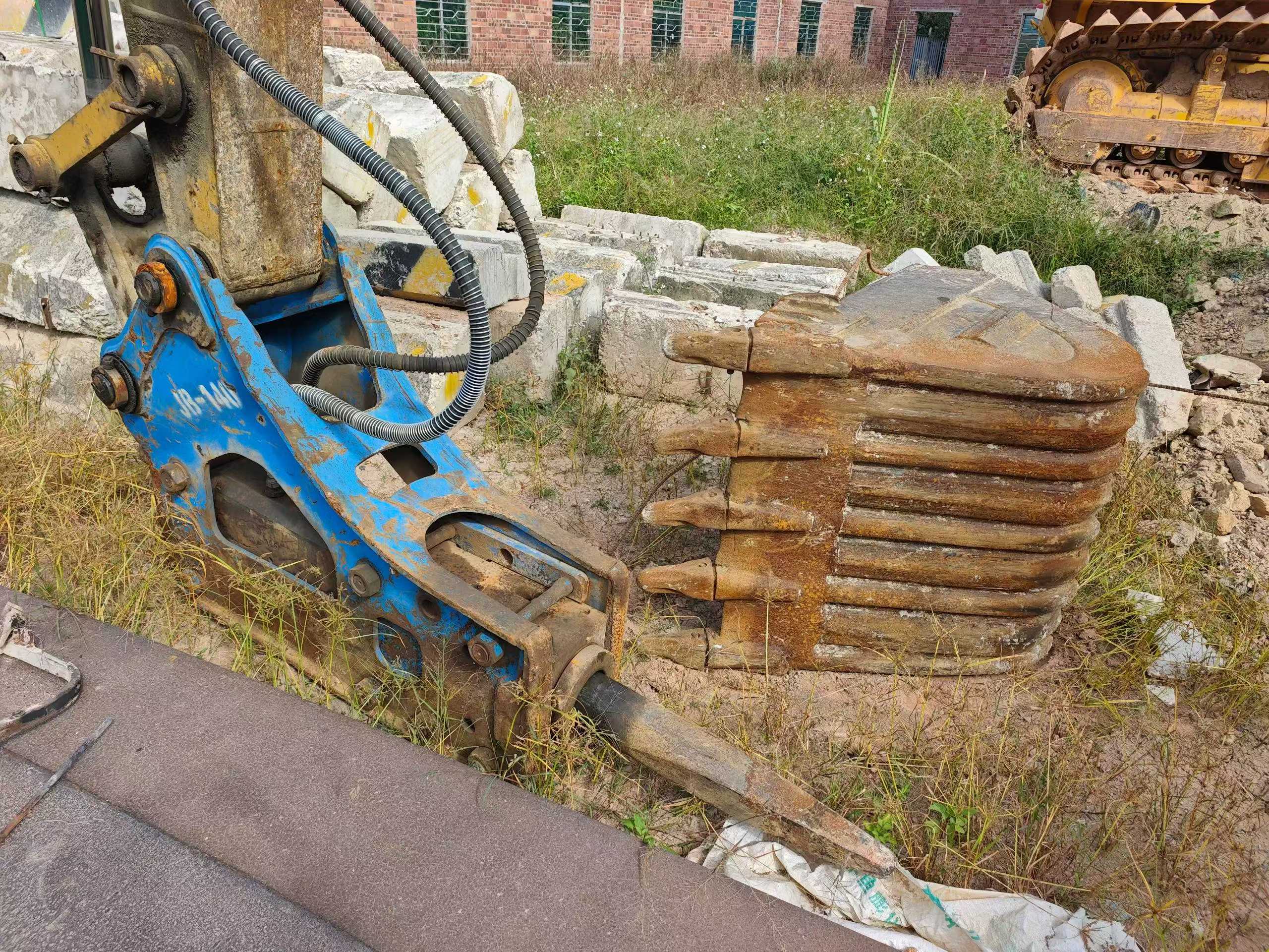 Used Caterpillar 320C Excavator 2016 Model / 8