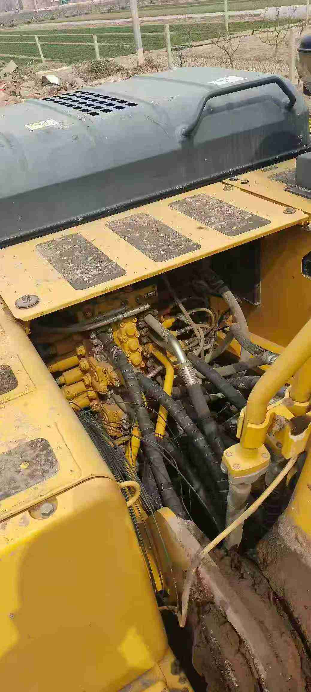 Used Komatsu PC200LC-8 Excavator 2017 Model / 6