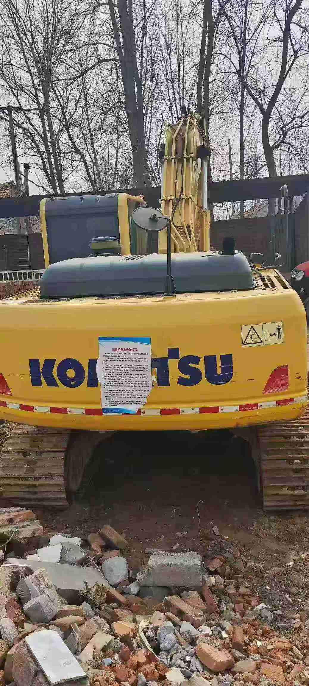 Used Komatsu PC200LC-8 Excavator 2017 Model / 3