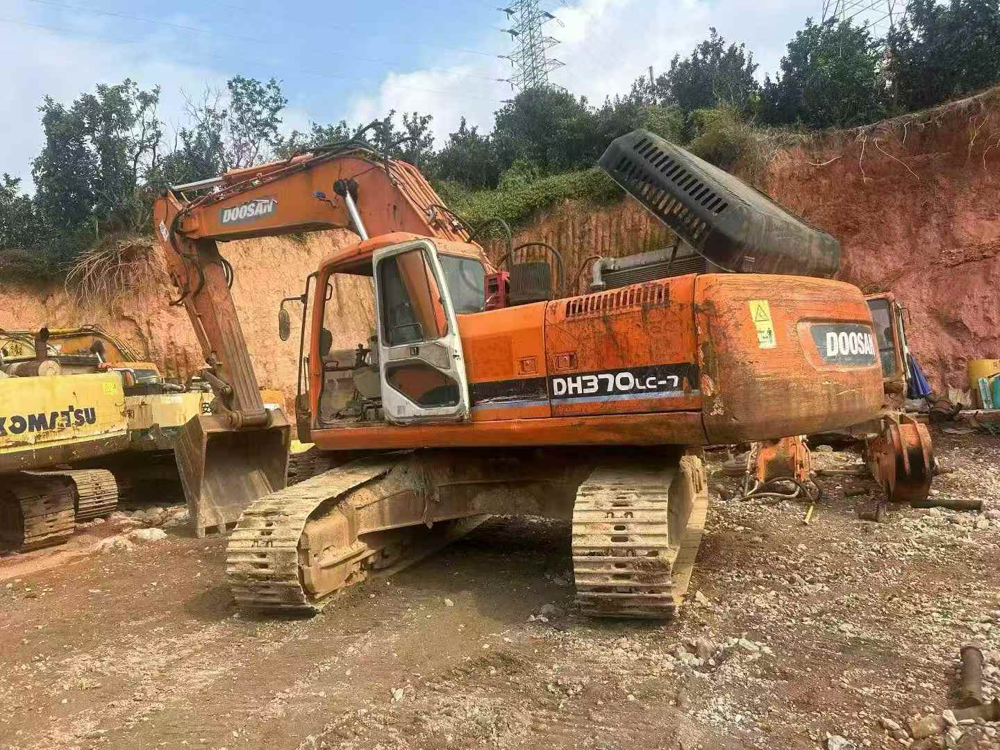 Used Doosan DL300 Excavator 2016 Model / 2