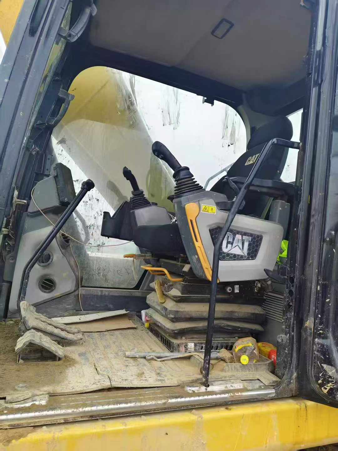 Buy Caterpillar CT60 Used Excavator / 4 Used Caterpillar CT60 Excavator 2020 Model / 4