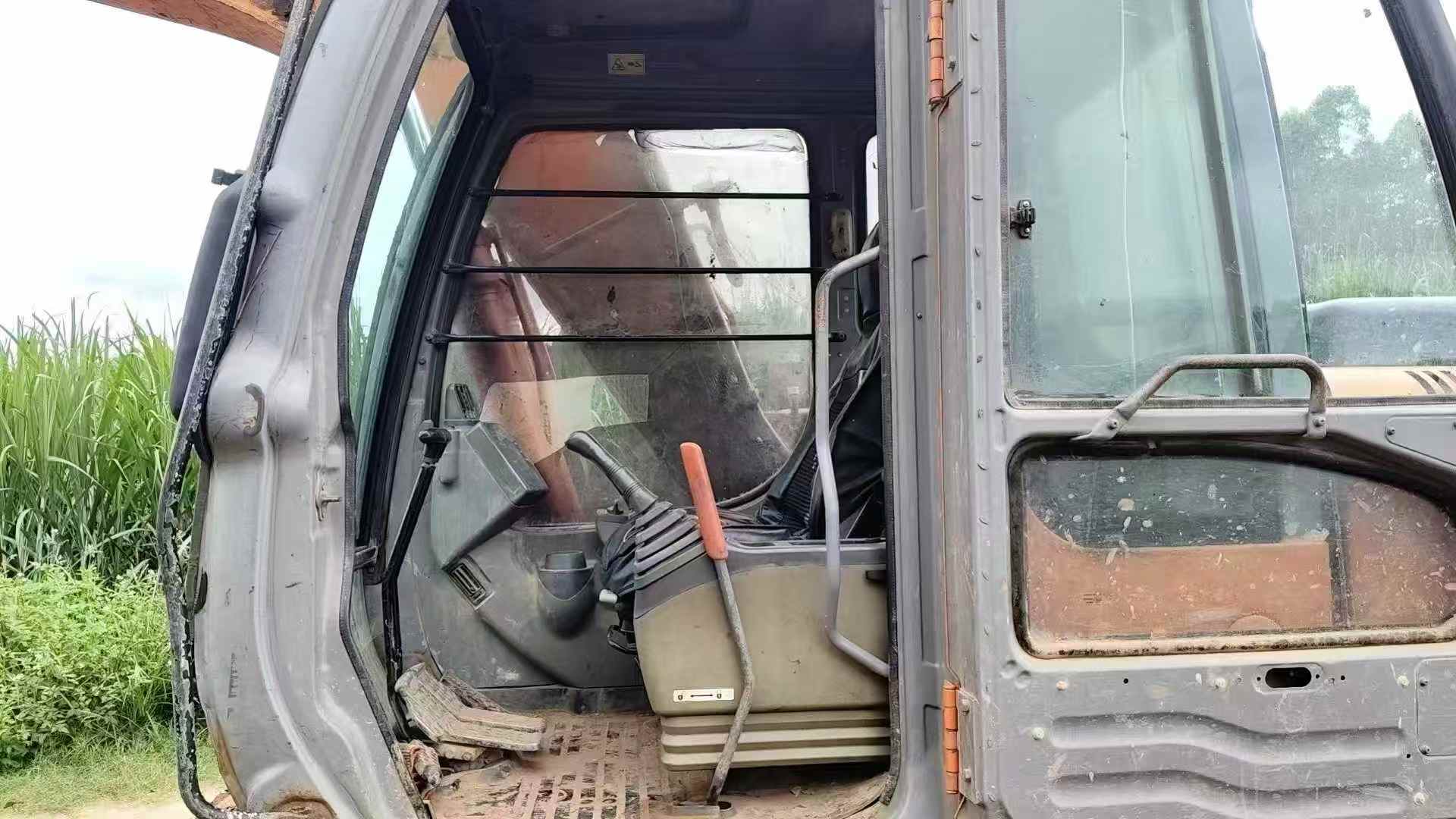 Used Hitachi ZX120 Excavator 2016 Model / 8