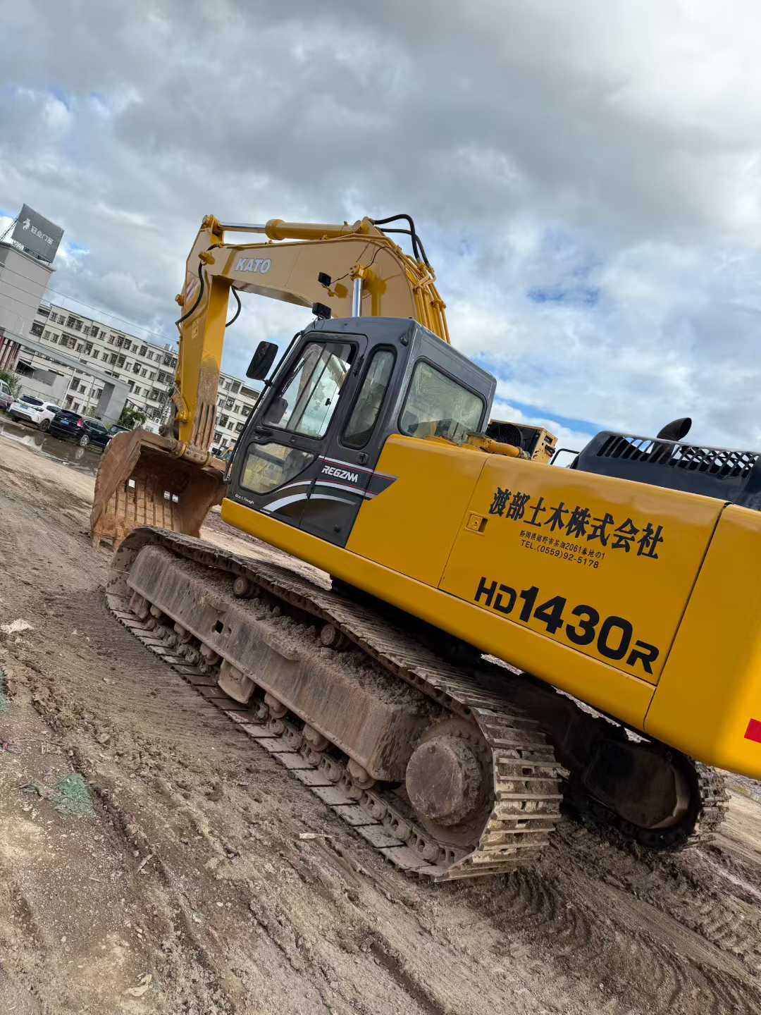 Used Kato HD1430R Excavator 2016 Model / 2