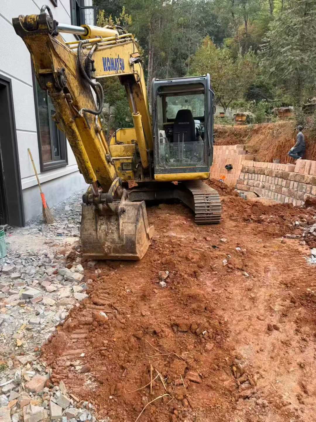 Used Komatsu PC60-8 Excavator 2011 Model / 2