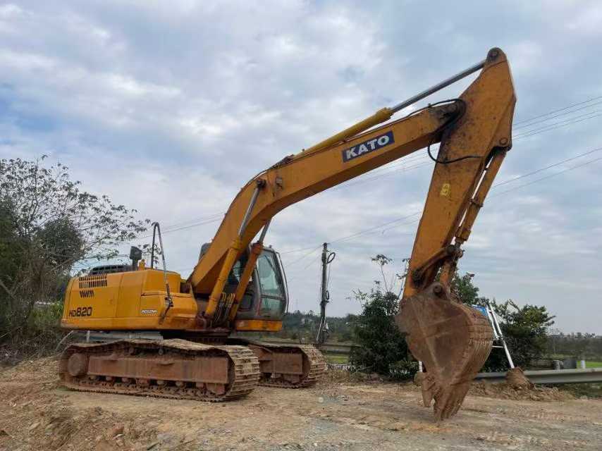 Used Kato HD820R Excavator 2017 Model / 5