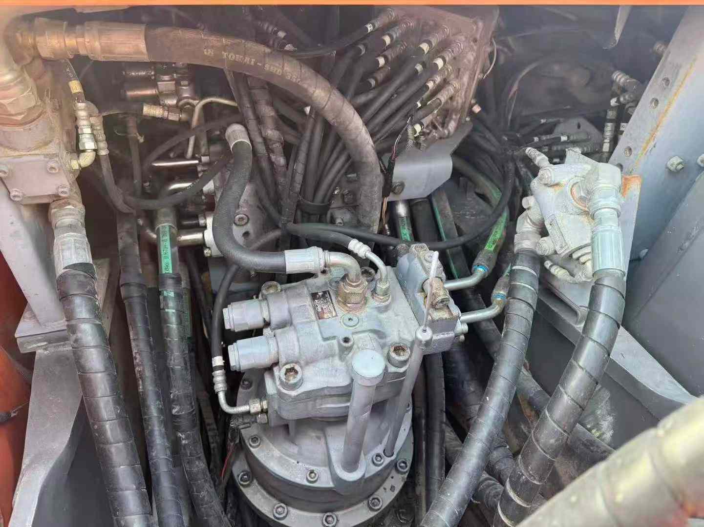 Used Hitachi ZAXIS200 Excavator 2016 Model / 5