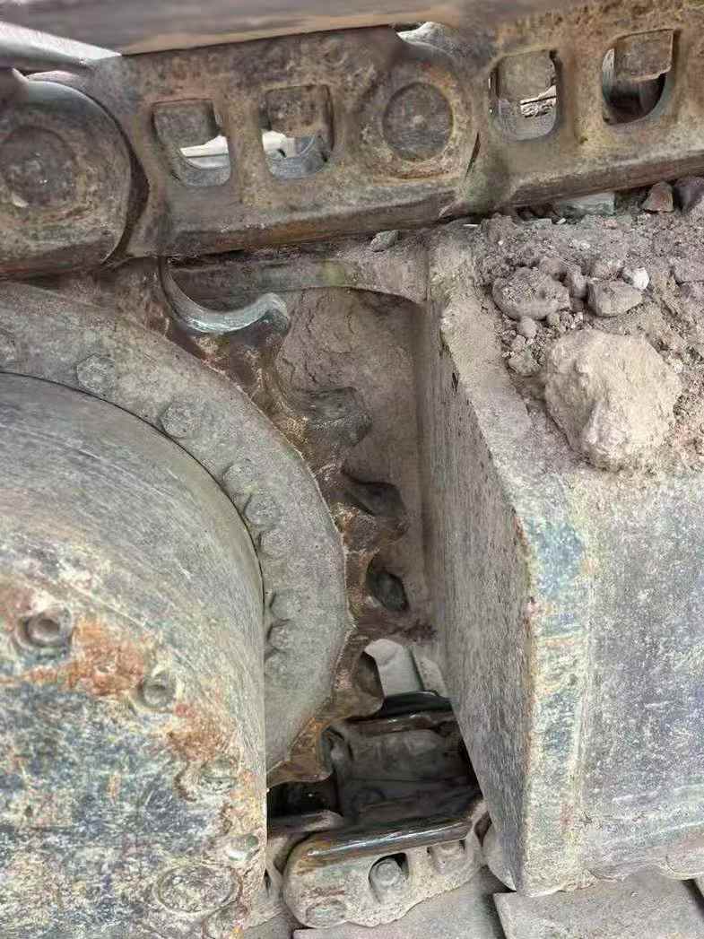 Used Hyundai R225-7 Excavator 2016 Model / 8