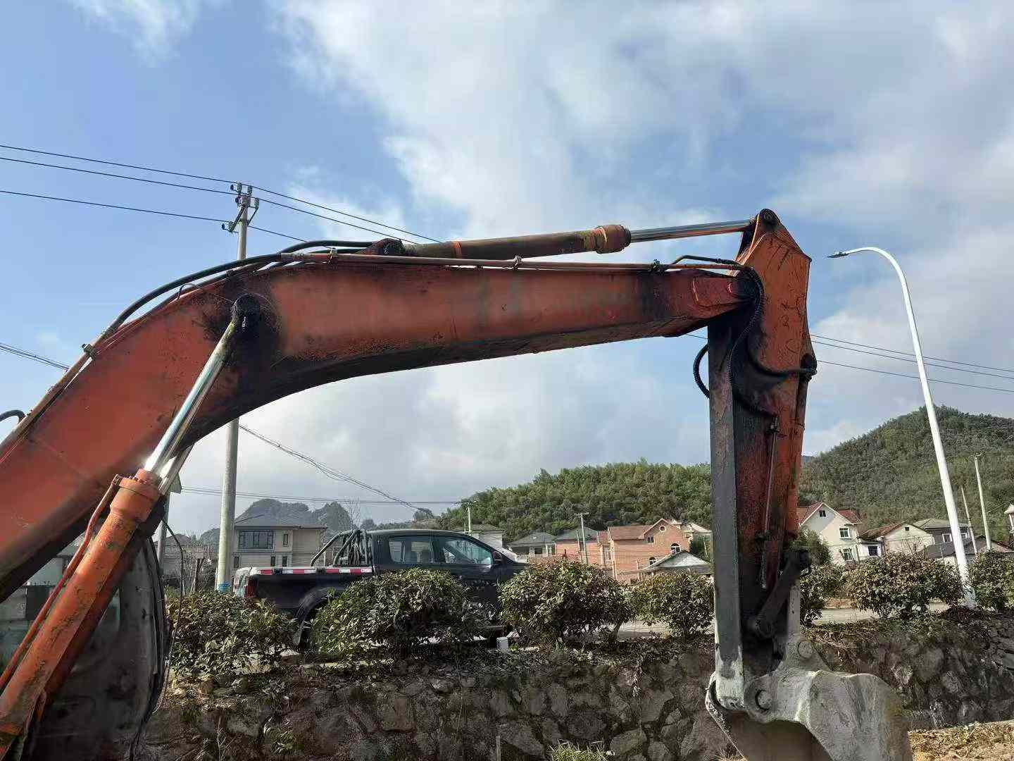 Used Hitachi ZAXIS200 Excavator 2016 Model / 3