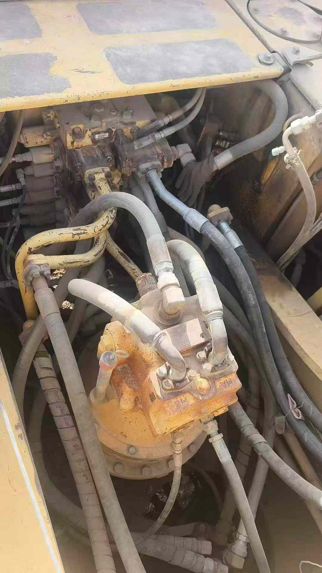 Used Komatsu PC60 Excavator 2011 Model / 6