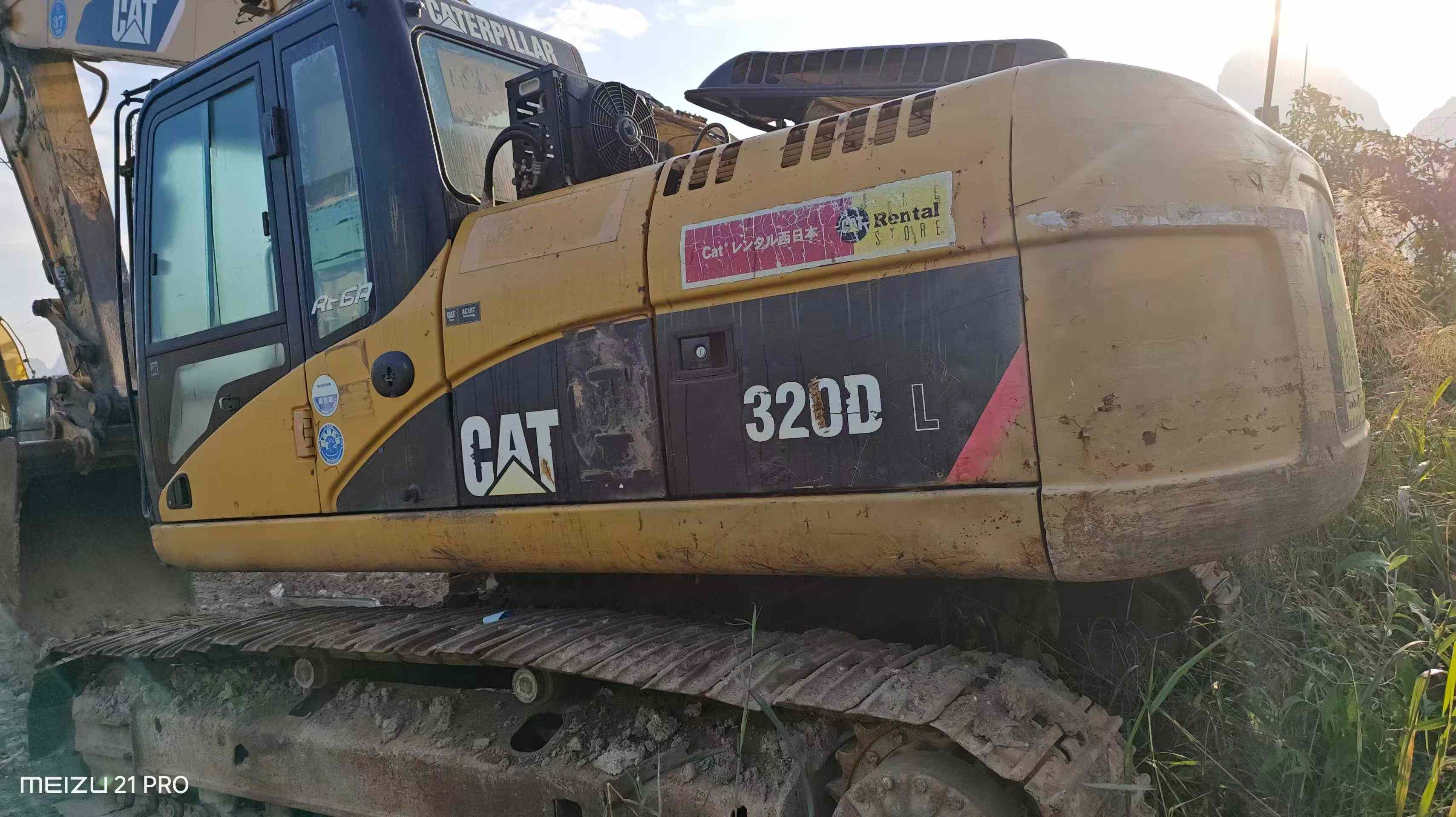 Used Caterpillar 320D Excavator 2016 Model / 7