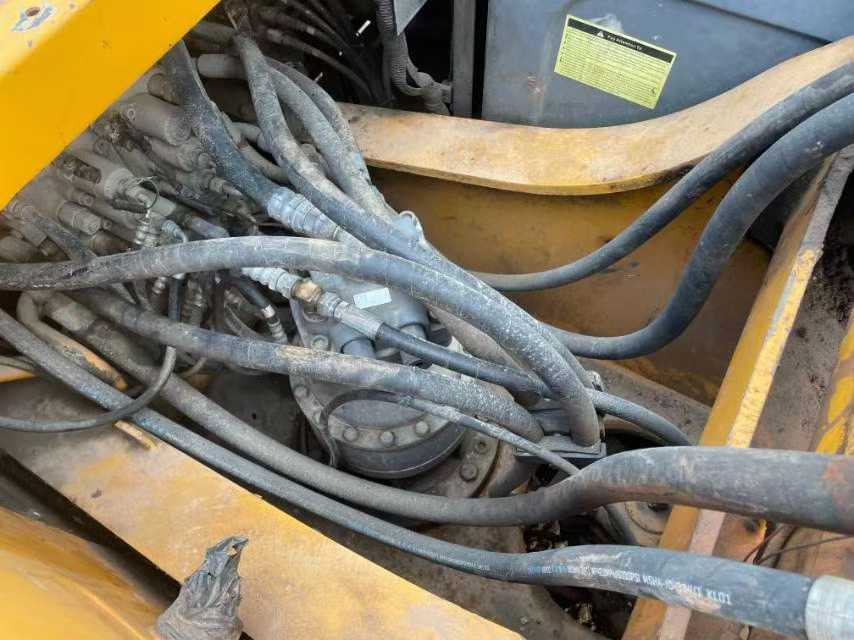 Used Kato HD820R Excavator 2017 Model / 2