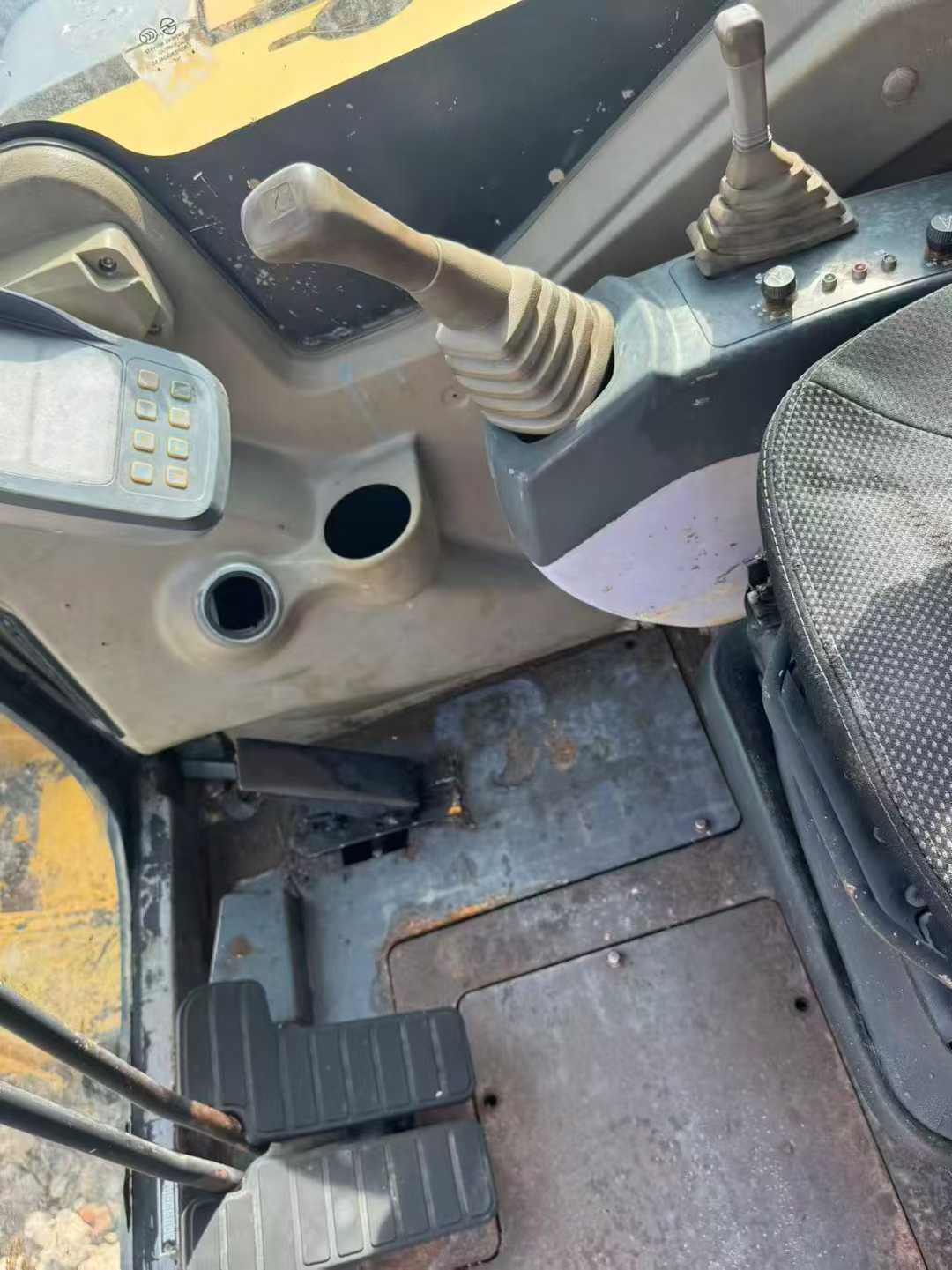 Used XCMG XE60 Excavator 2016 Model / 5