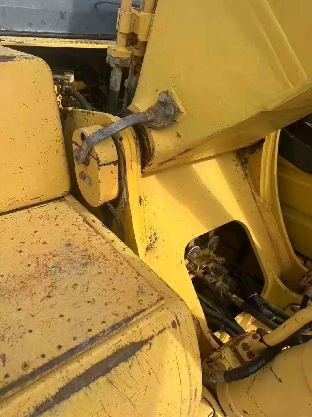 Used Komatsu PC200 Excavator 2016 Model / 4